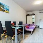 With A Parking Space - 11522 Apartment Zadar
